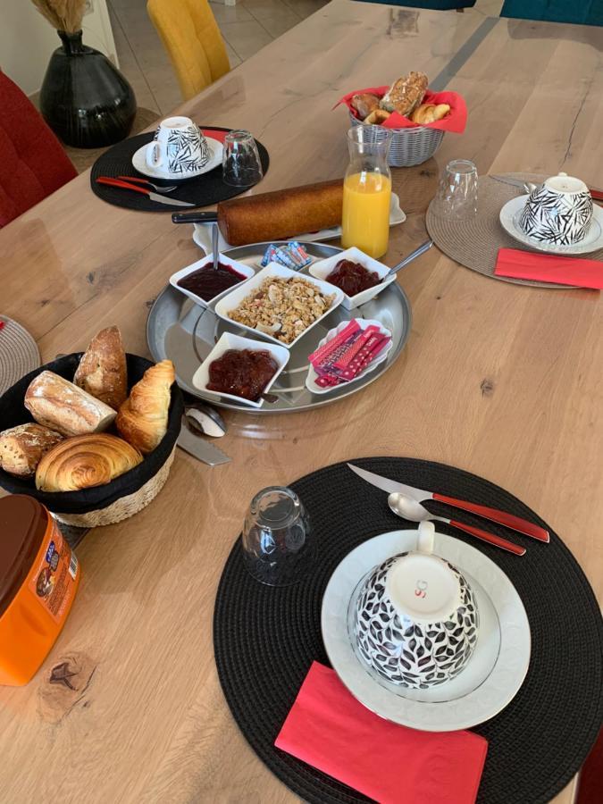 Margon  Les 3 Chambres De Christelle & Gilbert מראה חיצוני תמונה